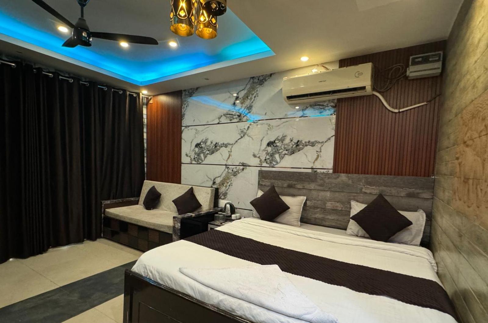 Hotel Dev Ganga Rishikesh Luaran gambar