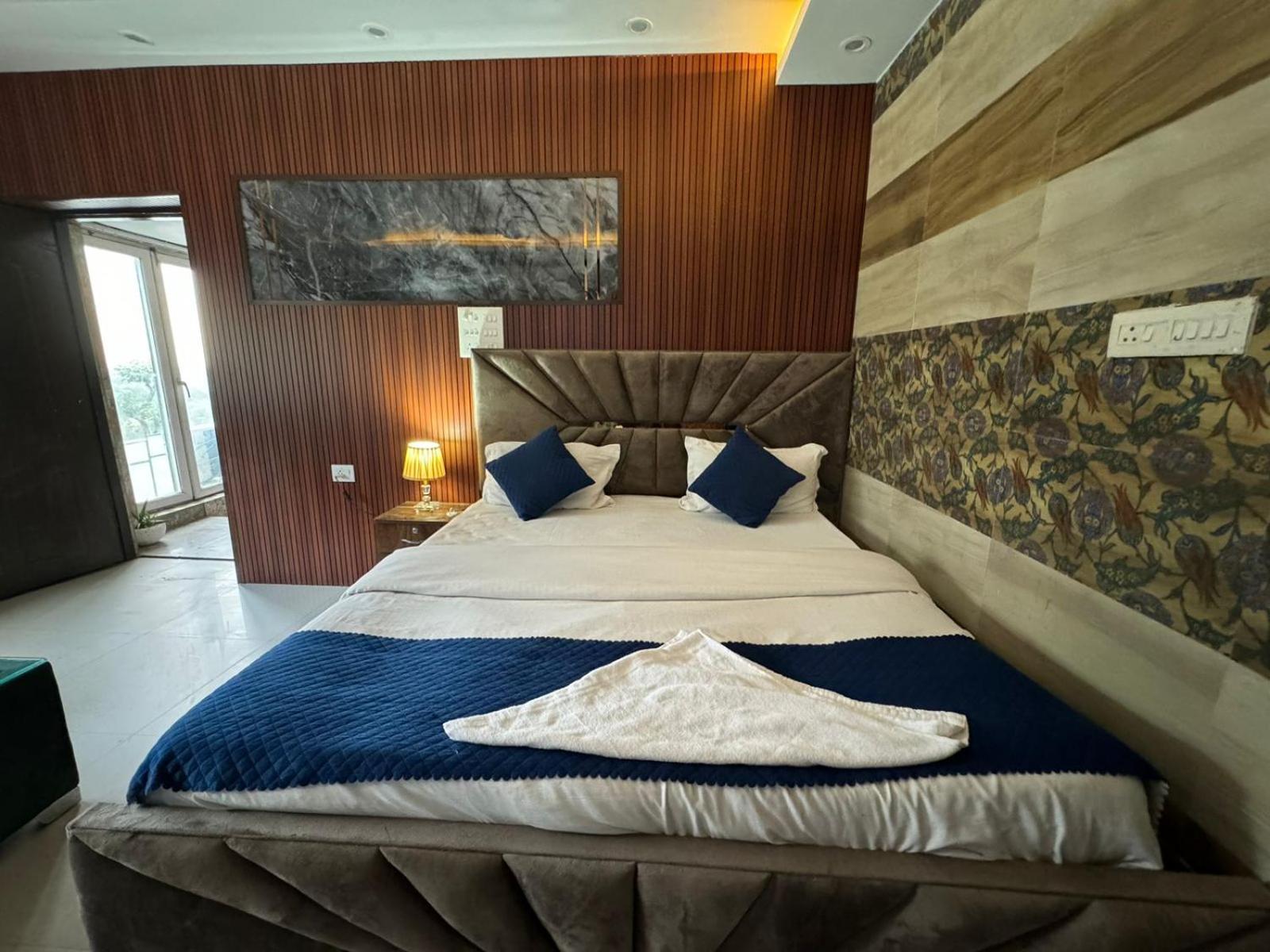 Hotel Dev Ganga Rishikesh Luaran gambar