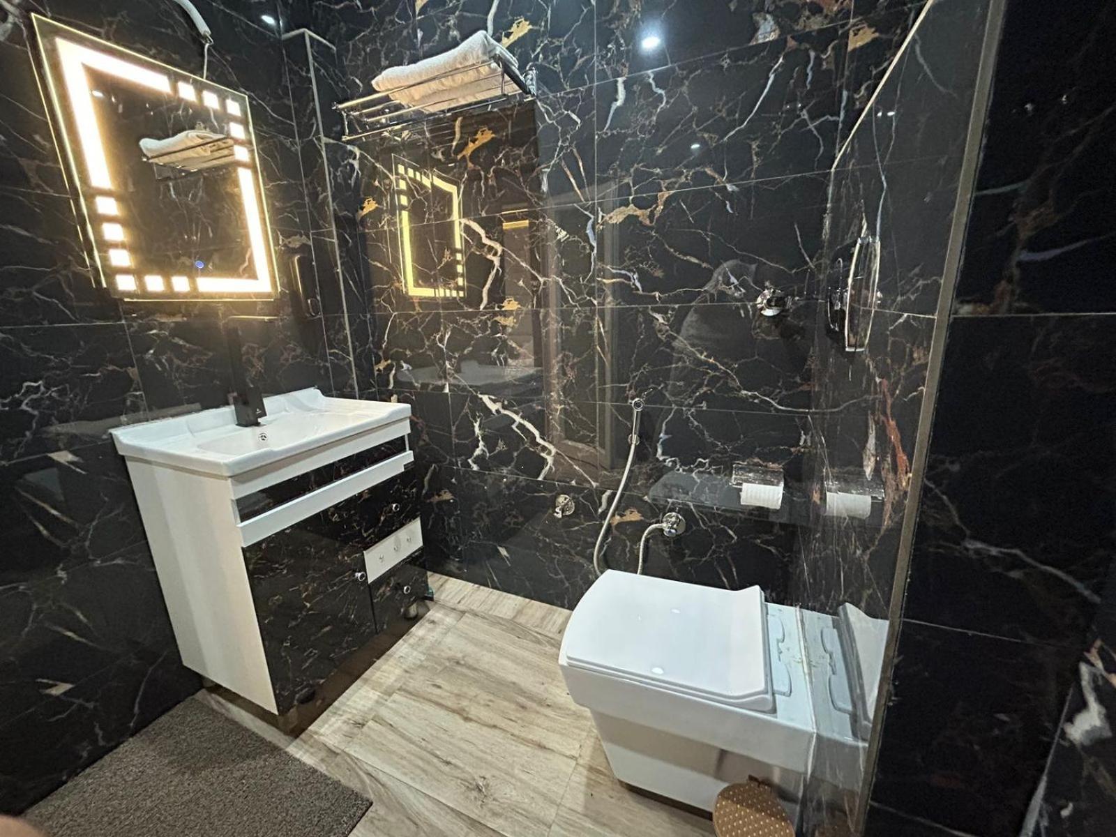 Hotel Dev Ganga Rishikesh Luaran gambar