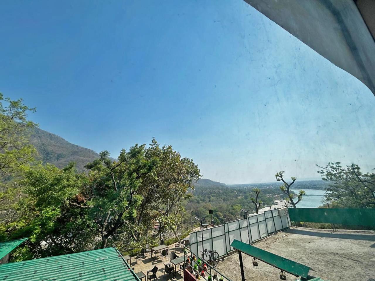 Hotel Dev Ganga Rishikesh Luaran gambar
