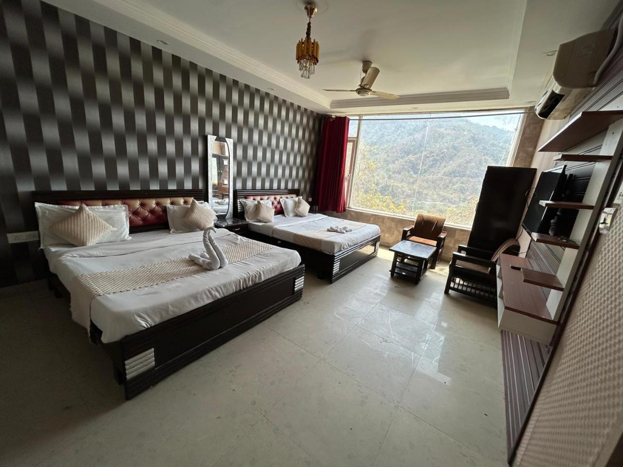 Hotel Dev Ganga Rishikesh Luaran gambar