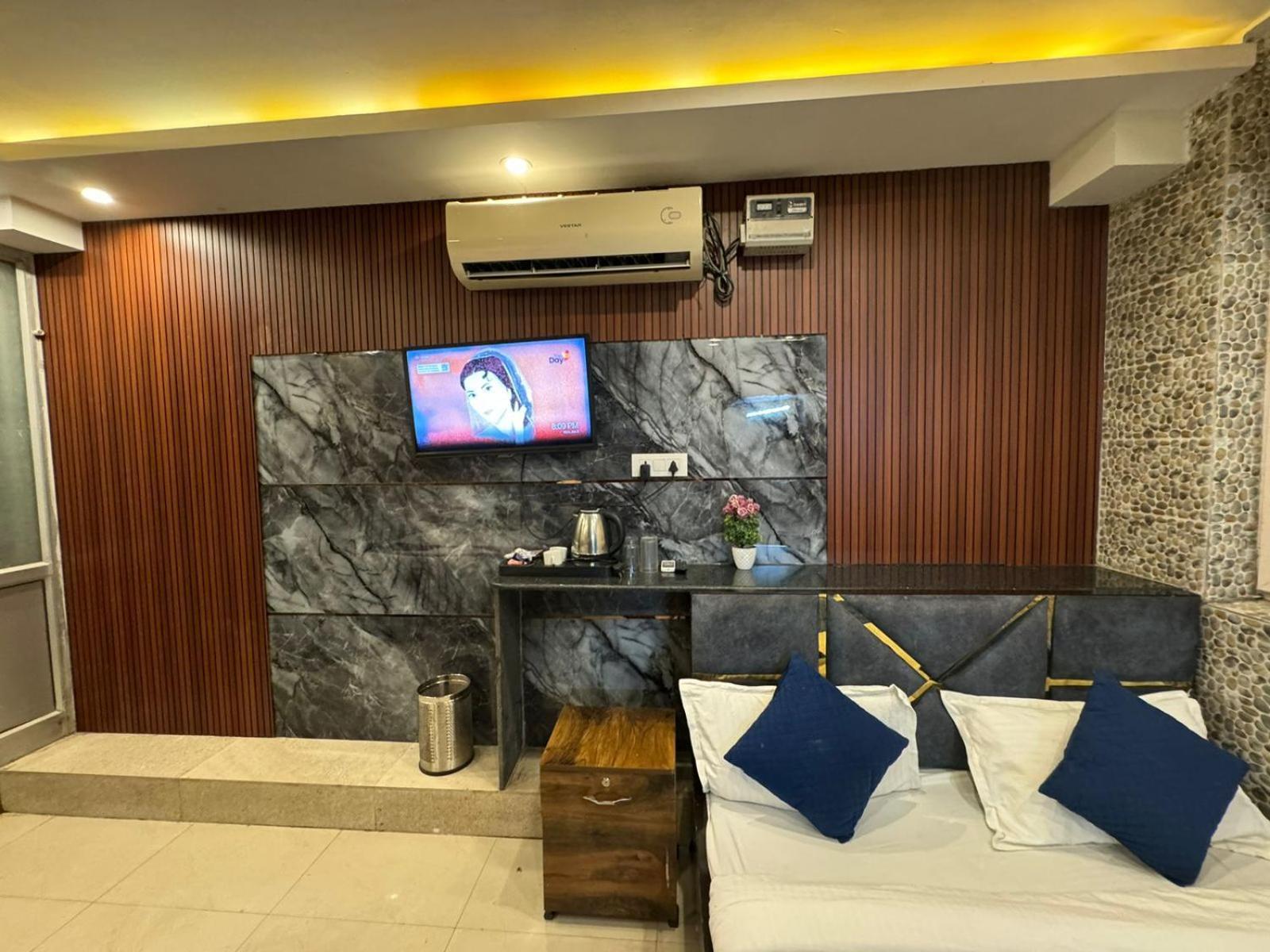 Hotel Dev Ganga Rishikesh Luaran gambar