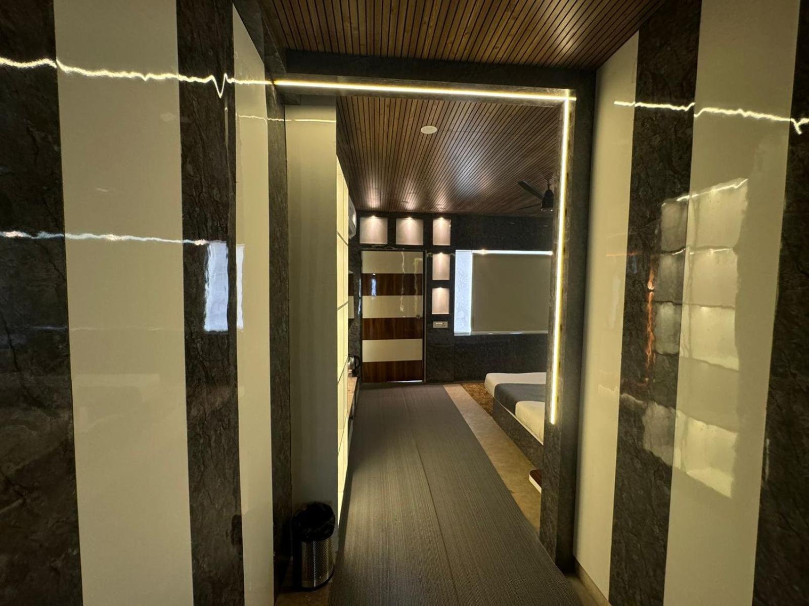 Hotel Dev Ganga Rishikesh Luaran gambar