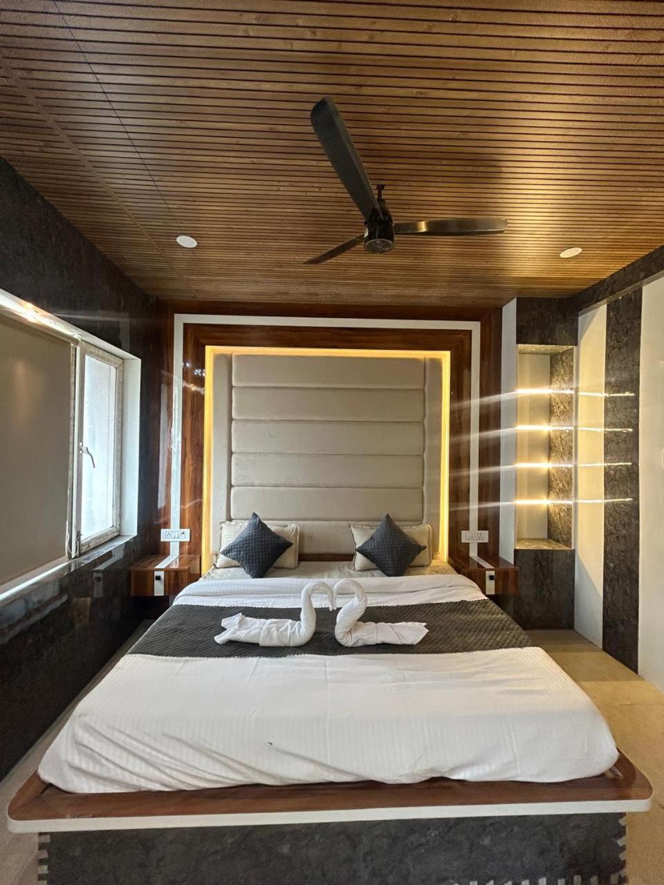 Hotel Dev Ganga Rishikesh Luaran gambar
