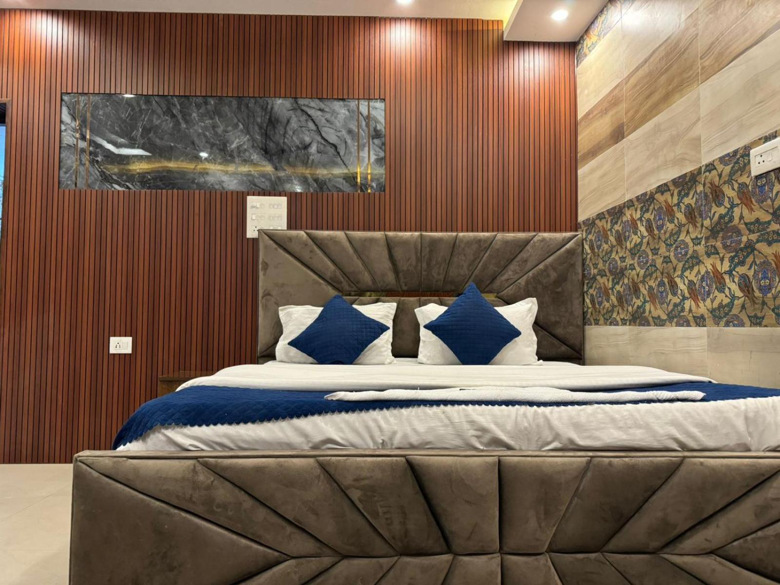Hotel Dev Ganga Rishikesh Luaran gambar