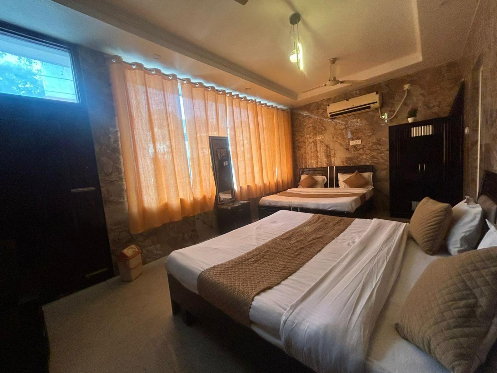 Hotel Dev Ganga Rishikesh Luaran gambar